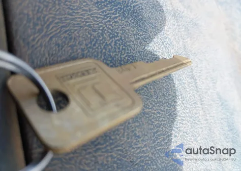 1992 Chevrolet Gmt-400 C1500 из США, поврежденный, VIN 2GCEC19KXN1207949